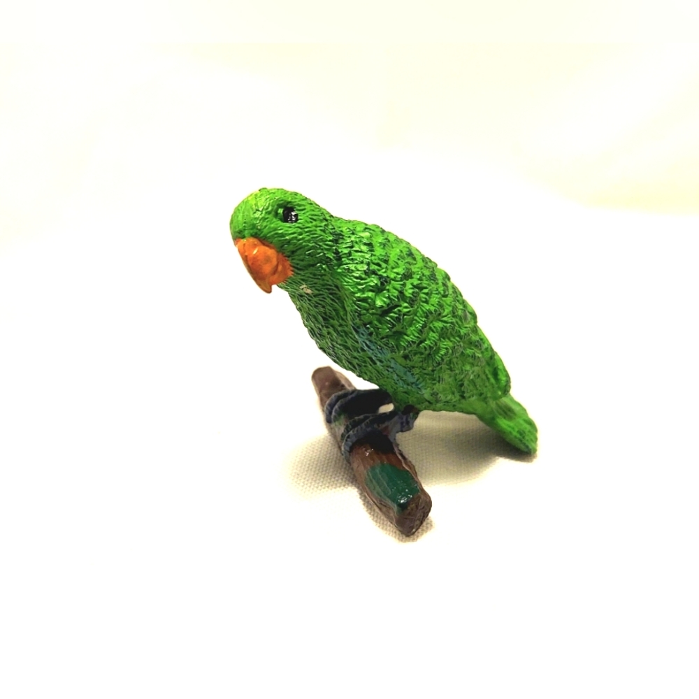 MINIATURE Green Parrot Bird Plastic Animals Figures Figurines Dollhouse Diorama